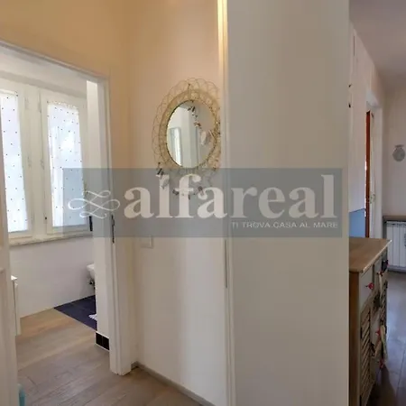 公寓 Giglio, Aria Condizionata, Due Camere, A 50 M Dal Mare! By Alfareal *